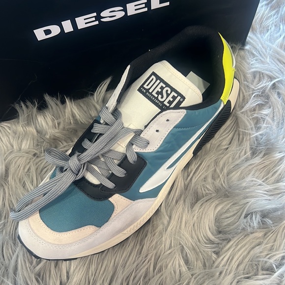 Diesel - Picture 3 of 6